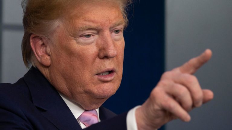 Coronavirus: Trump suspends funding to WHO