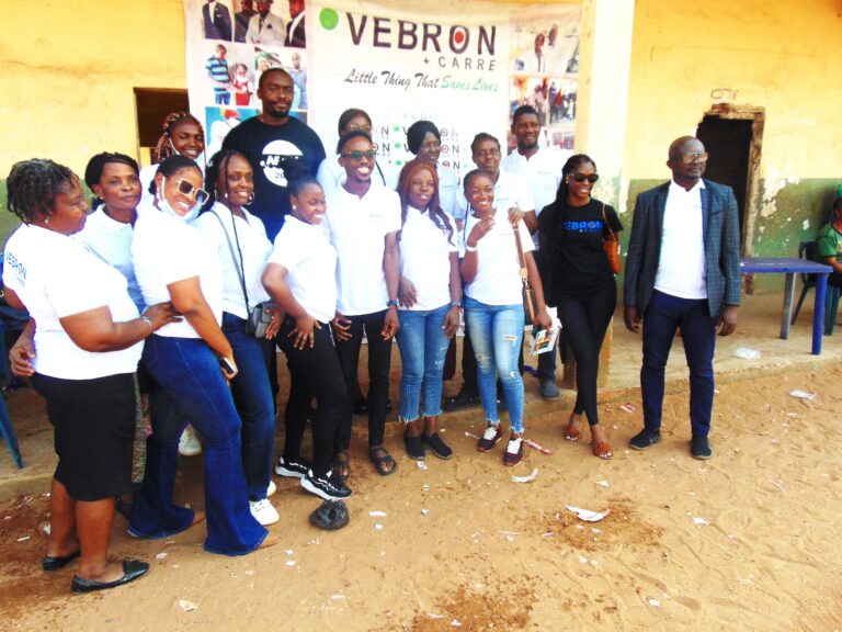 Christmas : Vebron Carre Foundation offers free Medical Check-up and Distributes Over 3000 Bags Of Rice To Families In Ibusa Community, Environs