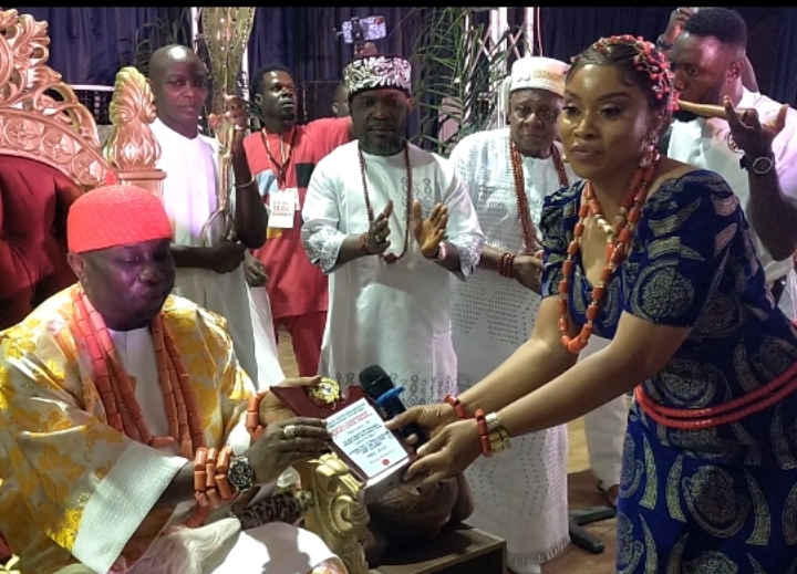 Asagba Prof Azinge Bags Royal Leadership Excellence Award of Chybee Entrepreneurship Foundation for Women