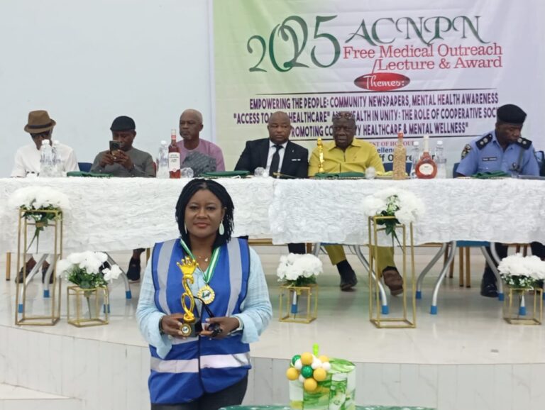 COMMUNITY NEWSPAPER PUBLISHERS HONOURS THE LIGHT DIABETES ORGANISATION FOR OUTSTANDING HUMANITARIAN SERVICE